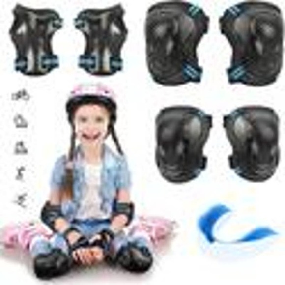 Children's Knee Elbow wrists and Mouth protection Pads Protective Equipment - Picture 1 of 2